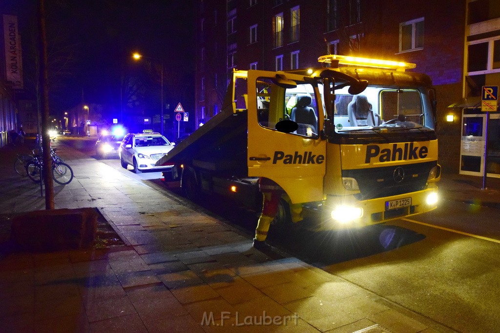 Raubueberfall Taxi Koeln Kalk Arcarden Vietorstr P18.JPG - Miklos Laubert